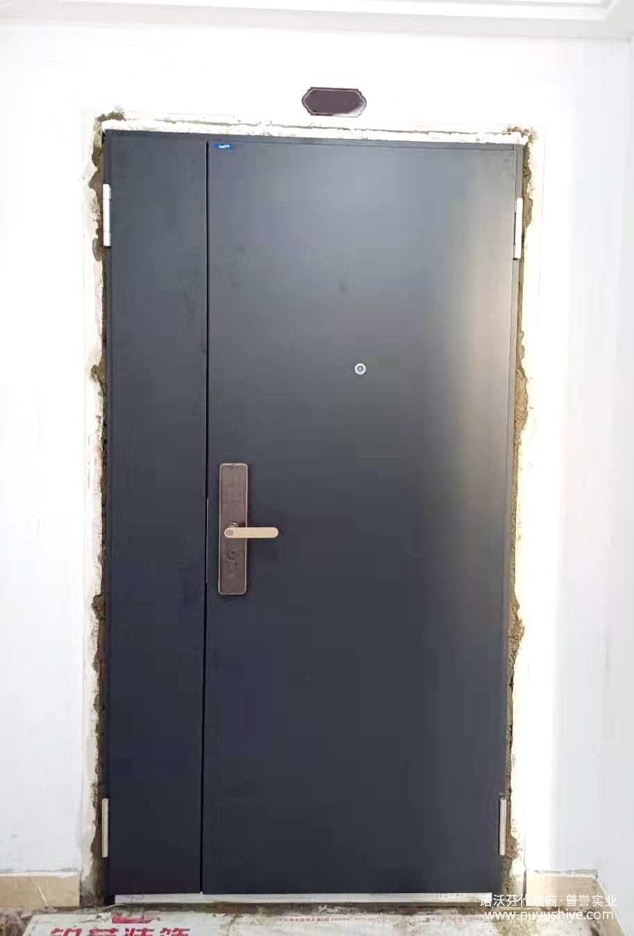 諾沃芬防盜門案例