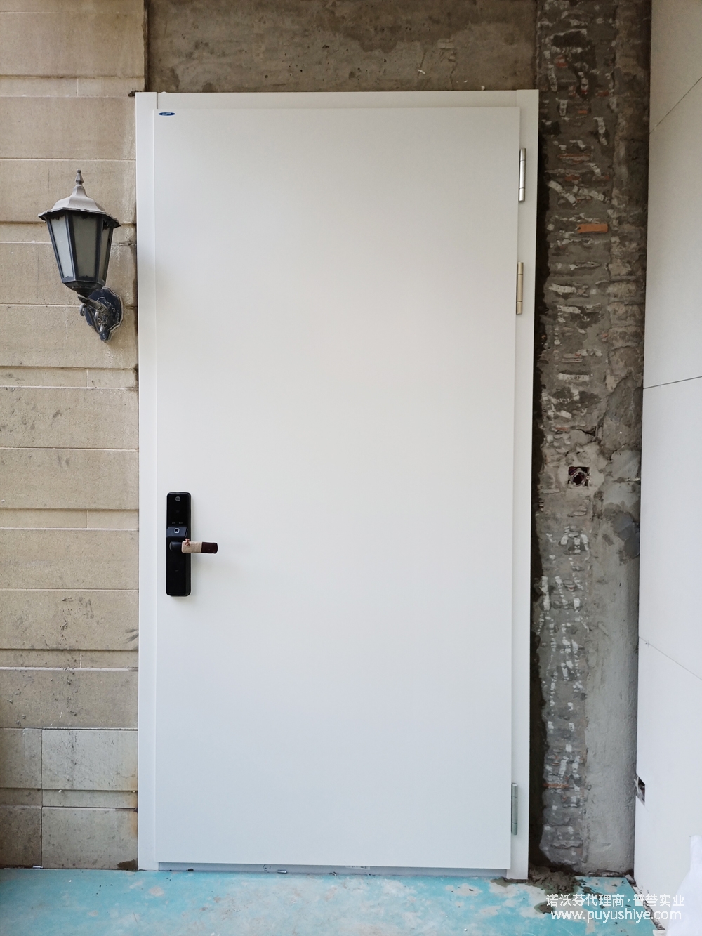 諾沃芬入戶(hù)門(mén)