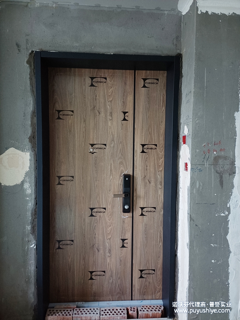 F+系列諾沃芬入戶門