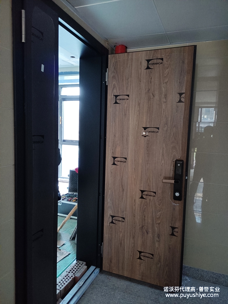 F+系列諾沃芬入戶門