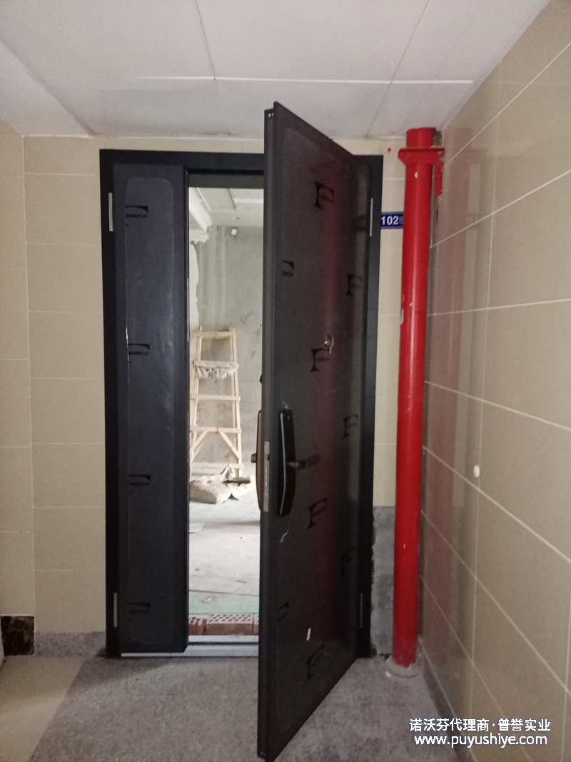 F+系列諾沃芬入戶門